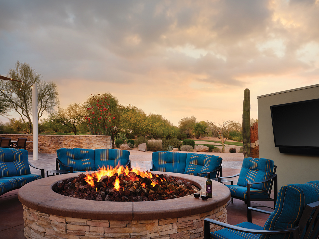 Marriott's Canyon Villas Fire Pit. Marriott's Canyon Villas is located in Phoenix, Arizona United States.