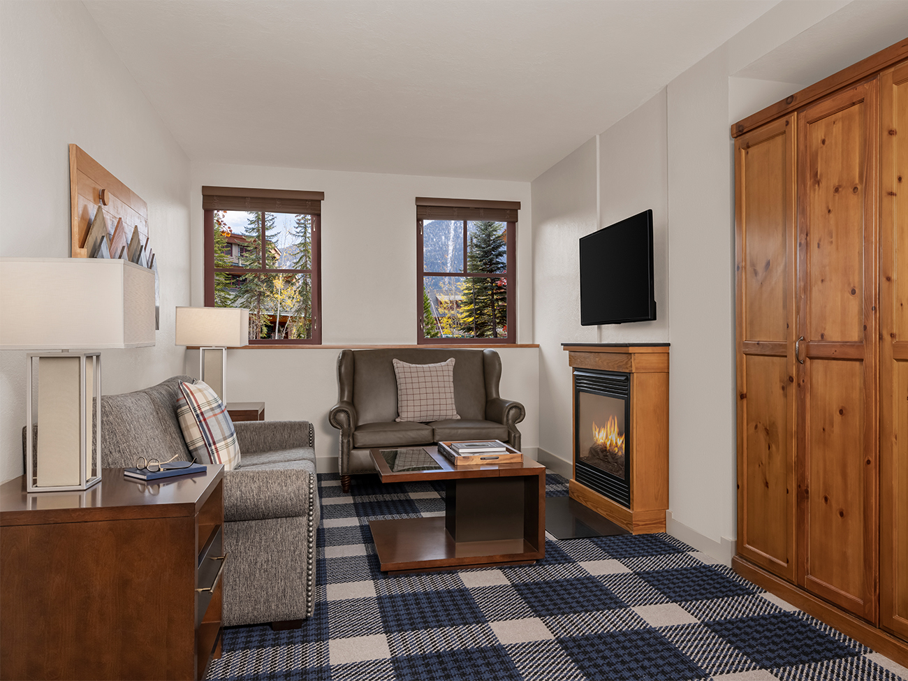 Marriott's Grand Residence Club<span class='trademark'>®</span> 1, Lake Tahoe 3 BR Villa Living Room. Marriott's Grand Residence Club<span class='trademark'>®</span> 1, Lake Tahoe is located in South Lake Tahoe, California United States.