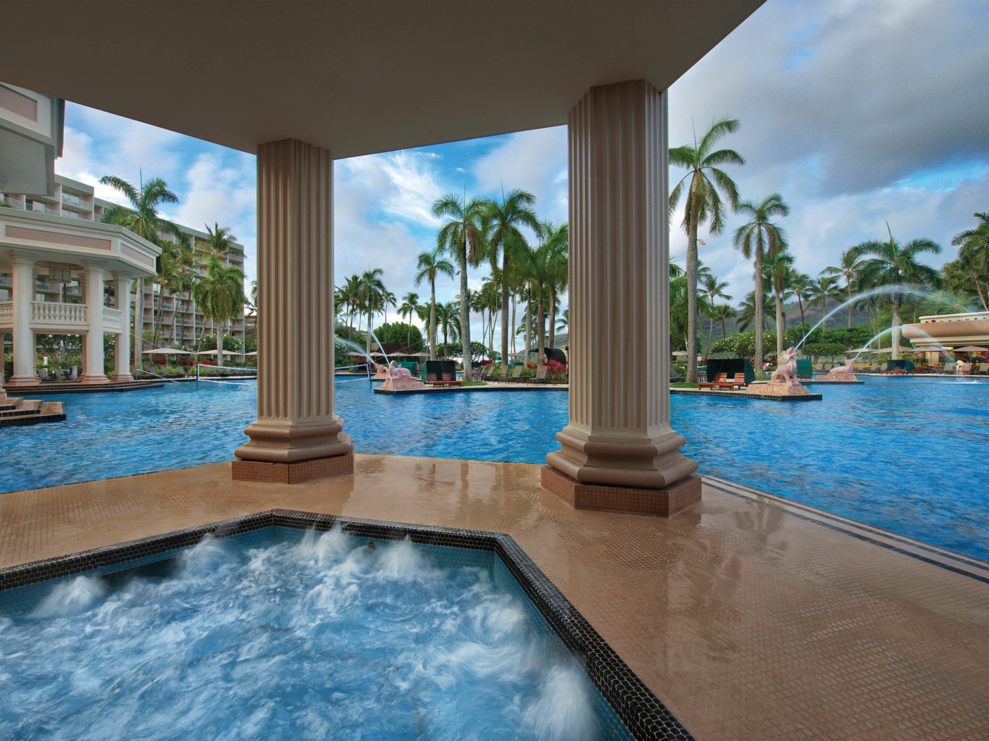 Marriott's Kaua‘i Beach Club Main Pool/Whirlpool Spa. Marriott's Kaua‘i Beach Club is located in Līhuʻe, Kaua‘i, Hawai‘i United States.