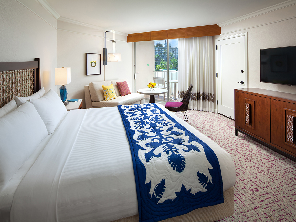 Marriott's Kaua‘i Beach Club Villa Master Bedroom. Marriott's Kaua‘i Beach Club is located in Līhuʻe, Kaua‘i, Hawai‘i United States.