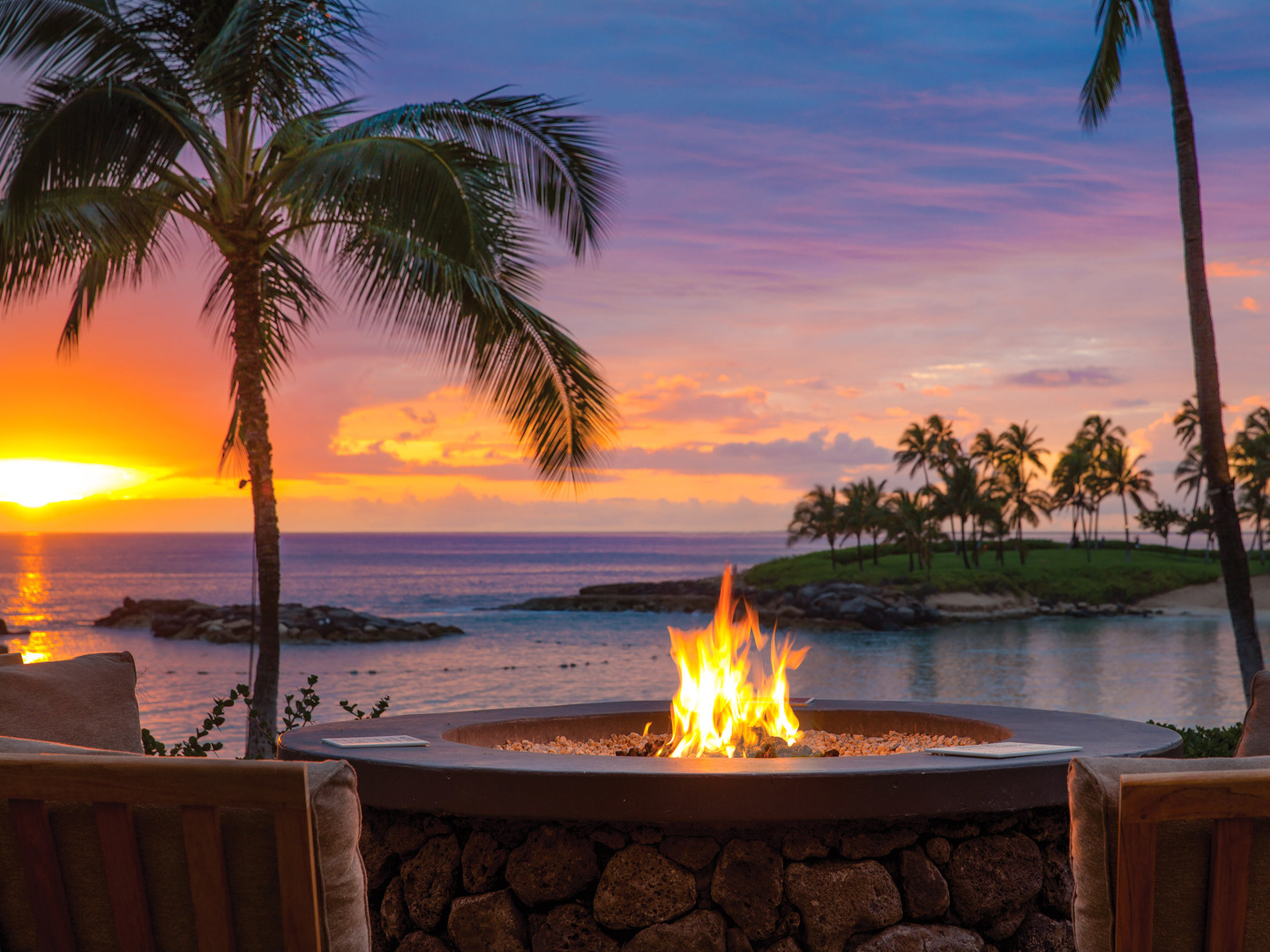 Marriott's Ko Olina Beach Club Resort Fire Pit, Sunset View. Marriott's Ko Olina Beach Club is located in Kapolei, O‘ahu, Hawai‘i United States.