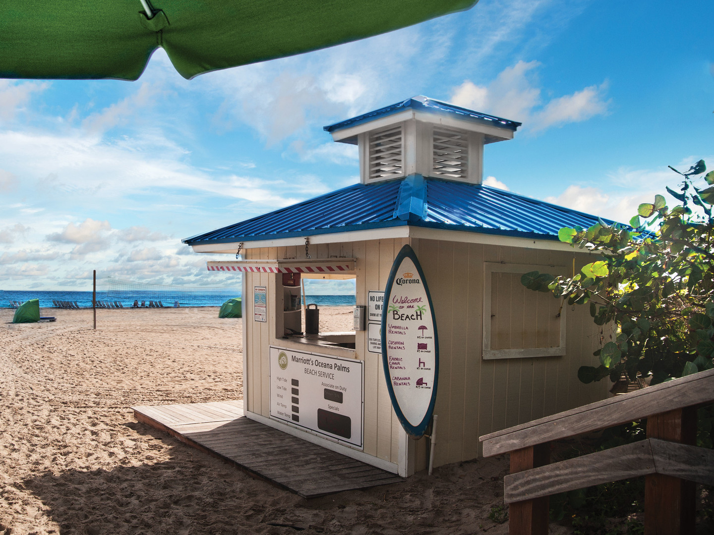 Marriott's Oceana Palms Beach Rentals. Marriott's Oceana Palms is located in Riviera Beach, Florida United States.