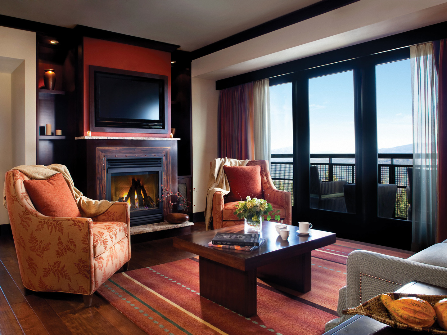 The Ritz-Carlton Club<span class='trademark'>®</span>, Lake Tahoe Residence Living Room. The Ritz-Carlton Club<span class='trademark'>®</span>, Lake Tahoe is located in Truckee, California United States.