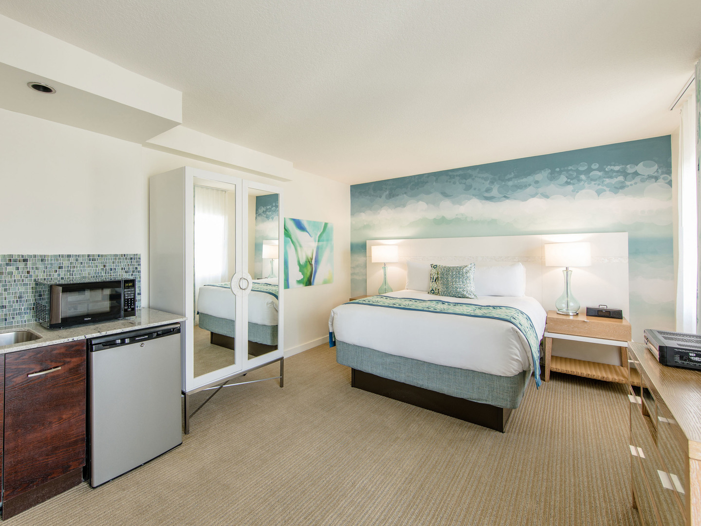 Marriott Vacation Club Pulse<span class='trademark'>®</span>, South Beach Studio. Marriott Vacation Club Pulse<span class='trademark'>®</span>, South Beach is located in Miami Beach, Florida United States.