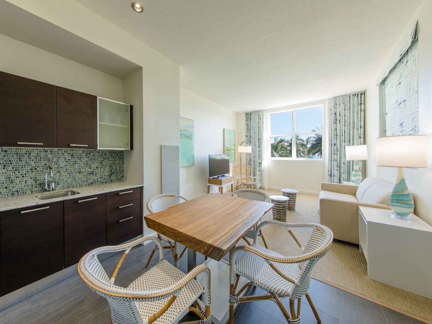 Marriott Vacation Club Pulse<span class='trademark'>®</span>, South Beach Studio Suite 1-Bedroom. Marriott Vacation Club Pulse<span class='trademark'>®</span>, South Beach is located in Miami Beach, Florida United States.